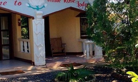 ליבינגסטון White Rose Lodge מראה חיצוני תמונה