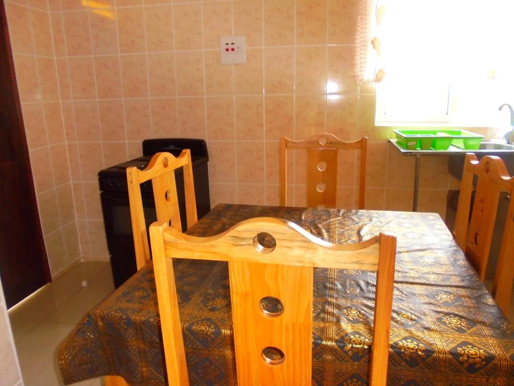 ליבינגסטון White Rose Lodge מראה חיצוני תמונה