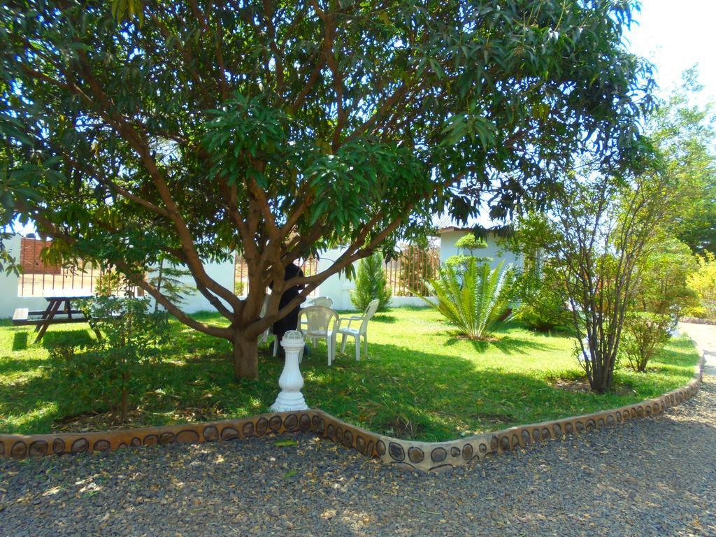 ליבינגסטון White Rose Lodge מראה חיצוני תמונה