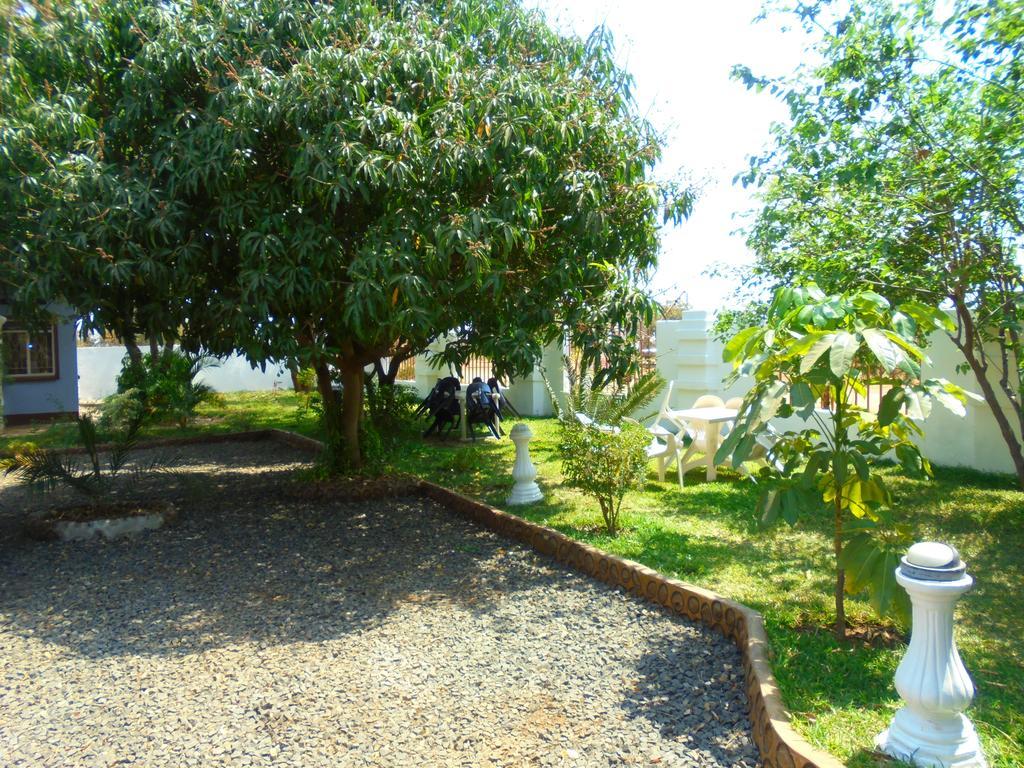 ליבינגסטון White Rose Lodge מראה חיצוני תמונה